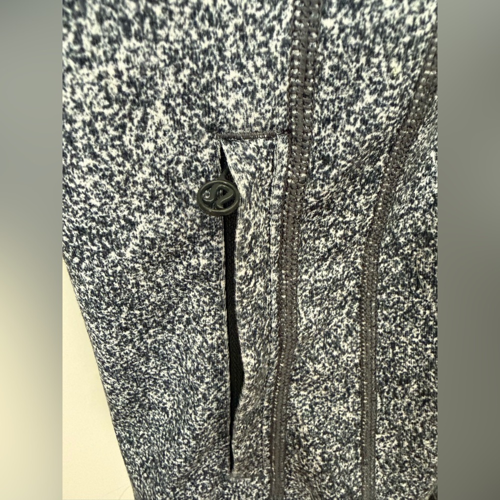 Lululemon Daily Practice
Jacket in Rio Mist - Picture 7 of 11